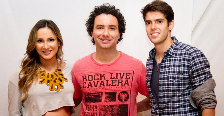 Kaká e Claudia Leitte prestigiam espetáculo de Marco Luque