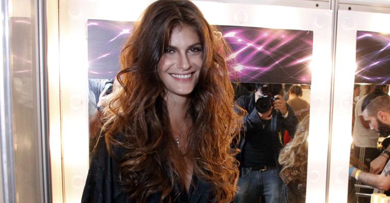 Grávida, modelo Carol Francischini diz que é ‘uma produção independente’
