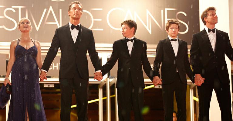 Chuva marca première de ‘Mud’, com Reese Whiterspoon e Matthew McConaughey, em Cannes