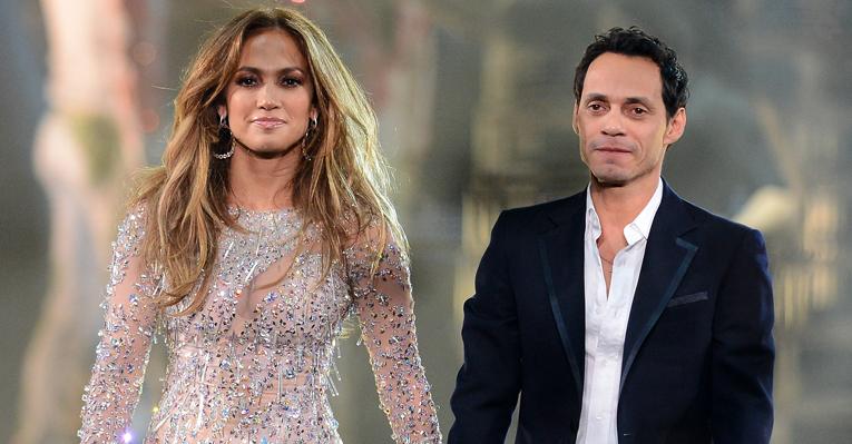 Jennifer Lopez divide palco com o ex-marido Marc Anthony na final do ‘Q’Viva!’ em Las Vegas