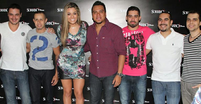 Sorriso Maroto recebe ex-BBBs em show