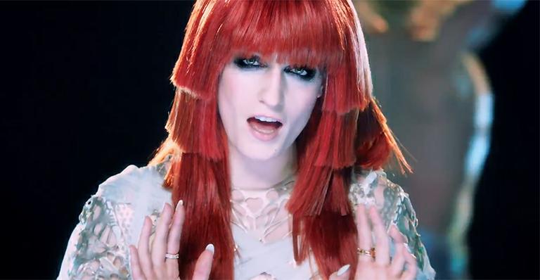 Florence And The Machine lança clipe de ‘Spectrum’, dirigido por David LaChapelle