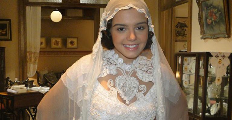 Giovanna Lancellotti se veste de noiva para o remake de ‘Gabriela’