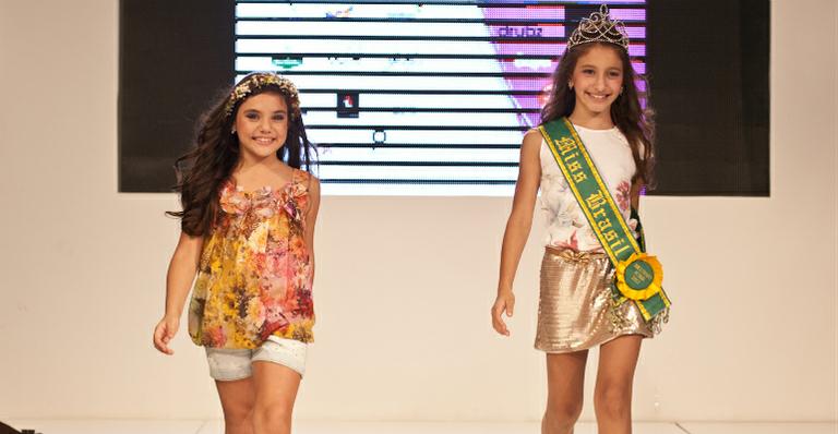 Atriz de ‘Cheias de Charme’ e Miss Brasil Mirim brilham na passarela em São Paulo