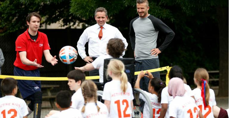 David Beckham promove Jogos Paraolímpicos de Londres