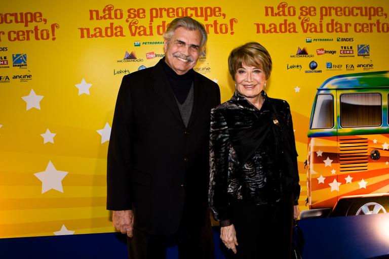 Tarcísio Meira e Glória Menezes, que fizeram par românticos em inúmeras novelas, estão casados há 47 anos! Eles têm um filho, o ator Tarcísio Meira Filho