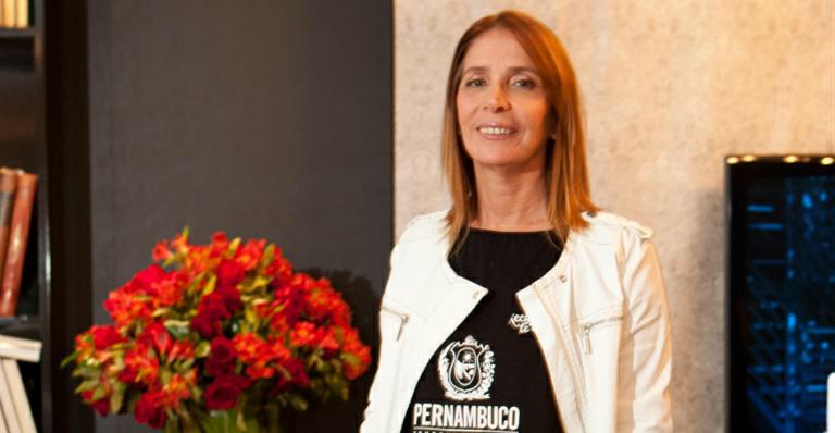 Tininha da Fonte realizada com o sucesso de seu desfile no SPFW