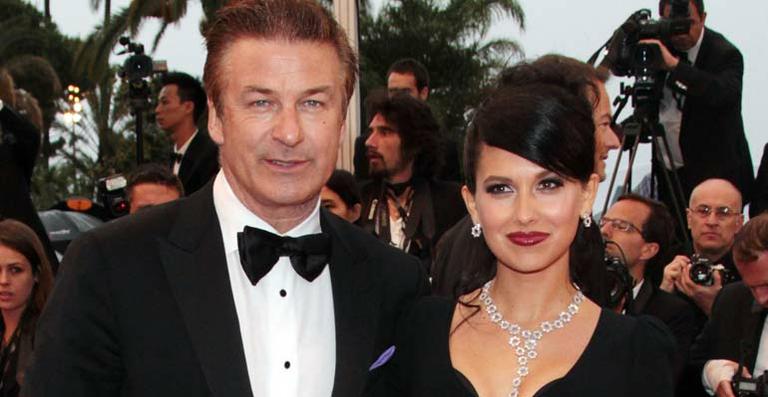 Alec Baldwin se casa com a professora de ioga Hilaria Thomas em Nova York