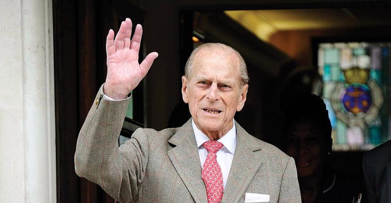Príncipe Philip recebe alta após cirurgia no coração