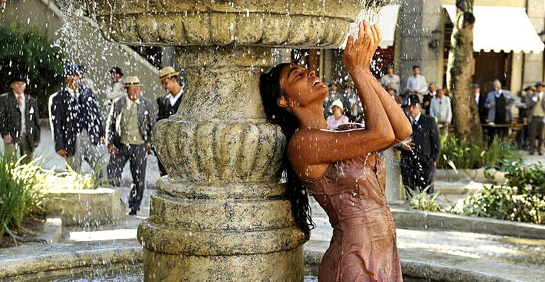 Toda a sensualidade de Juliana Paes em cena de ‘Gabriela’
