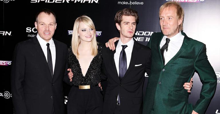 Andrew Garfield e Emma Stone na première londrina de ‘O Espetacular Homem-Aranha’