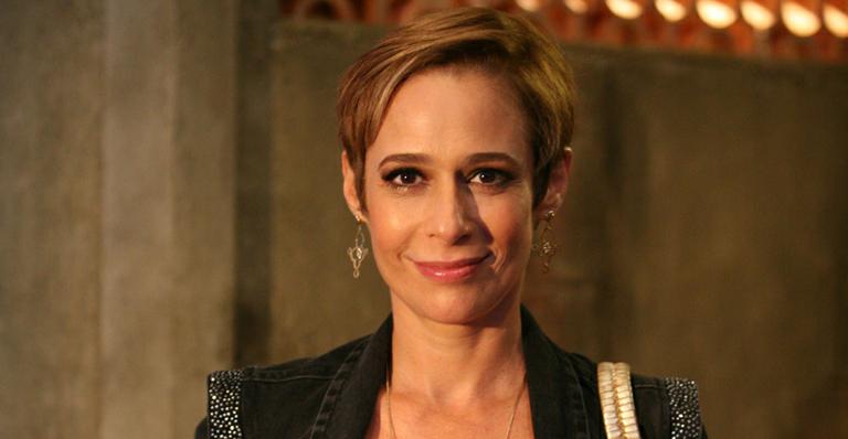 Andrea Beltrão  volta ao teatro com ‘Jacinta’, peça dirigida por Aderbal Freire Filho