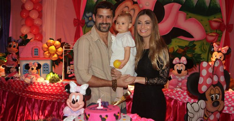 Iran Malfitano festeja o primeiro aniversário da filha Laura