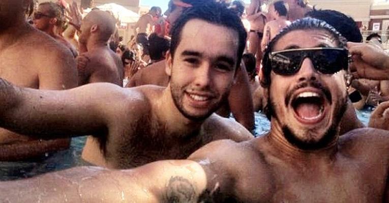 De férias da televisão, Caio Castro curte a vida em Las Vegas