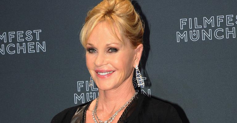 Melanie Griffith recebe prêmio no Festival de Cinema de Munique