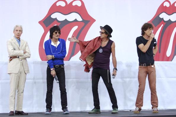 Hoje os Rolling Stones completam 50 anos de carreira e de muito estilo