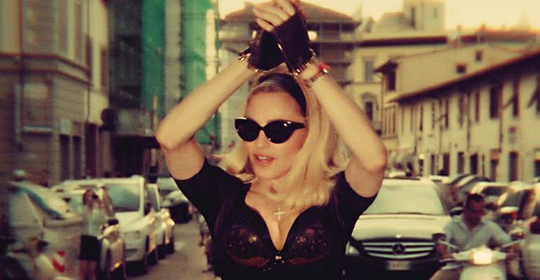 Veja trecho do novo clipe de Madonna, para a música ‘Turn Up The Radio’