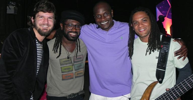 Comandada por Saulo Fernandes, banda Eva participa do programa ‘Turma do Didi’