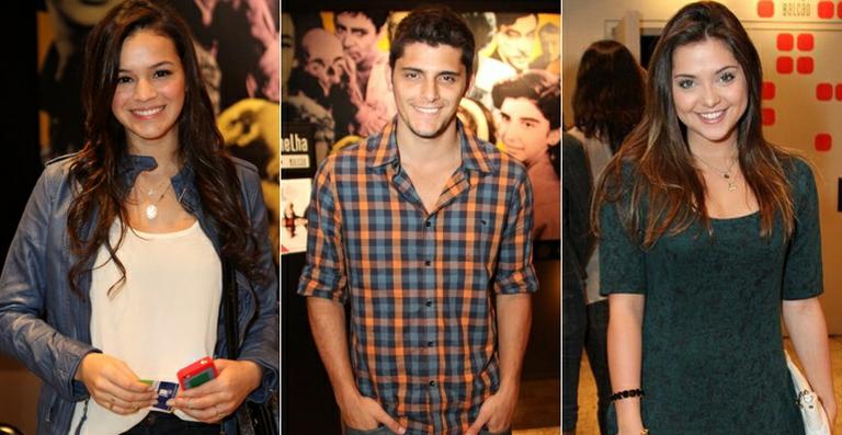 Famosos se divertem na plateia do espetáculo ‘Conto de Verão’