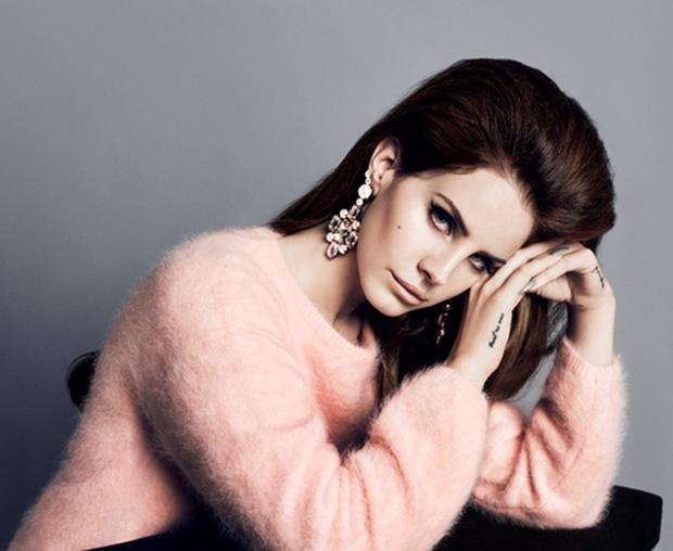 A cantora Lana Del Rey é o novo rosto da H&M