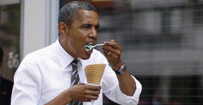Em campanha eleitoral, Barack Obama faz pausa na sorveteria