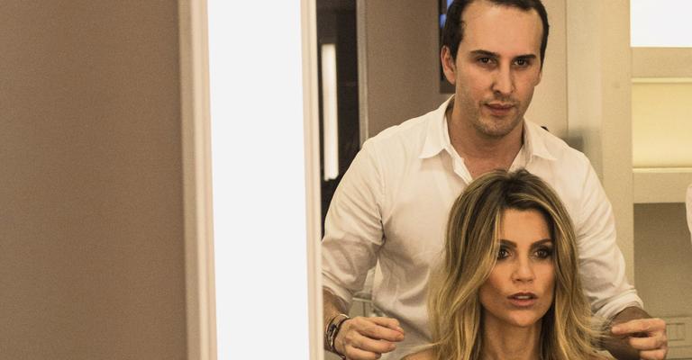 Flávia Alessandra muda o visual para fazer tenente em novela de Glória Perez
