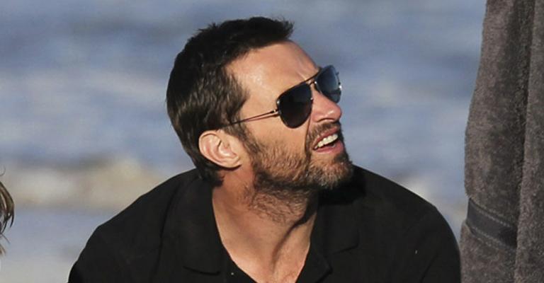 Relax de Hugh Jackman em Bondi Beach