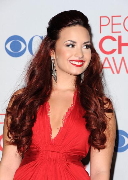 Demi Lovato mostra trecho de seu novo clipe