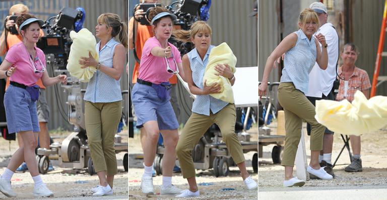 Jennifer Aniston derruba ‘bebê’ em gravação de novo filme