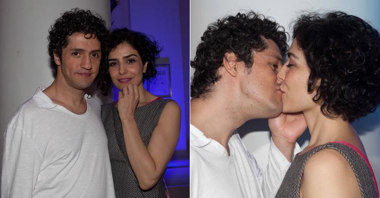 Letícia Sabatella troca beijos e carinhos com o amado em evento no Rio