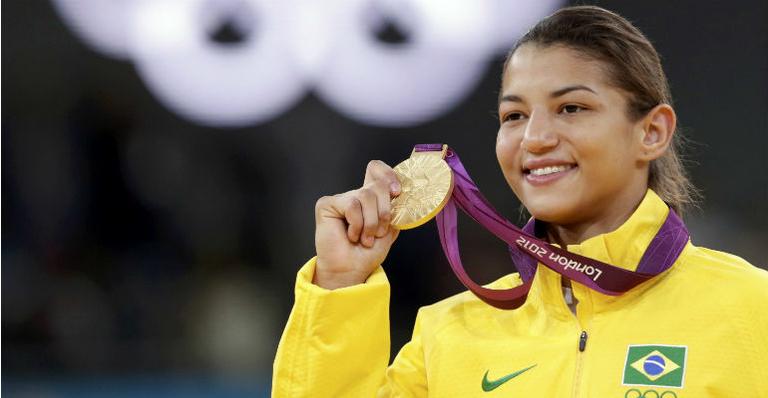A judoca Sarah Menezes conquista o primeiro ouro do Brasil em Londres