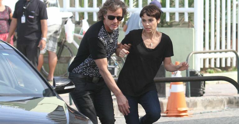 Marcello Novaes e Débora Falabella gravam cena de ‘Avenida Brasil’