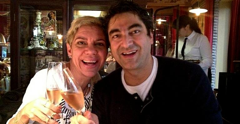 Em lua de mel com Fausto Franco, Astrid Fontenelle encontra Zeca Camargo em Buenos Aires