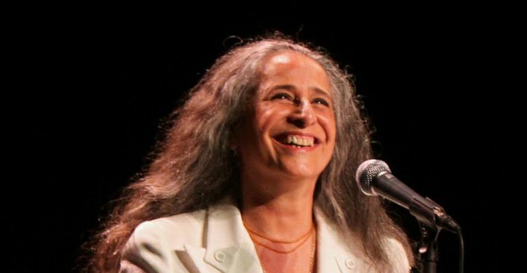 Com gastroenterite, Maria Bethânia adia show no Rio para dia 19