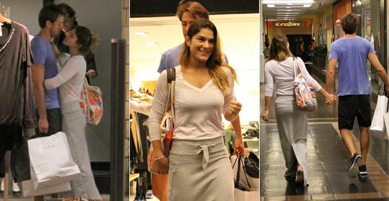 Priscila Fantin em clima romance com Renan Abreu