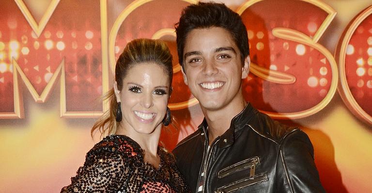 ‘Só pensamos na coreografia e deu certo’, diz Rodrigo Simas sobre beijo em dançarina