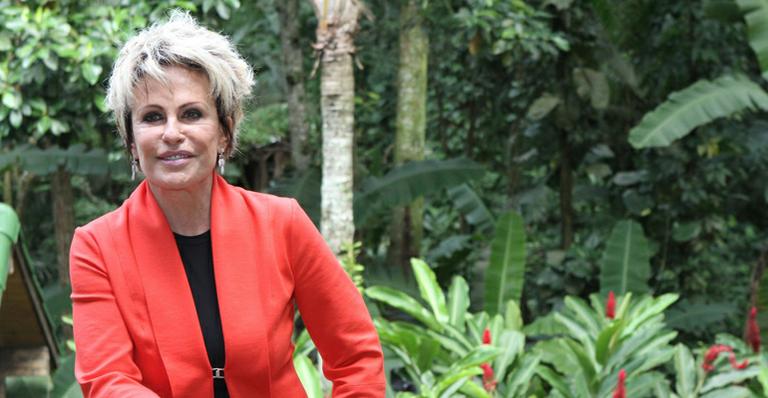 ‘Estão dizendo que eu não viria e eu vim’, diz Ana Maria Braga ao retornar ao ‘Mais Você’