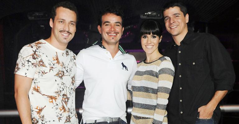 Anderson Di Rizzi comemora aniversário com os colegas de ‘Gabriela’