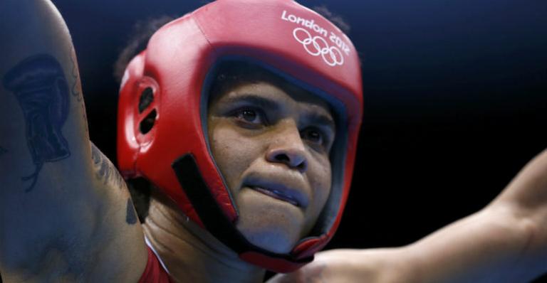 Adriana Araújo conquista bronze no boxe