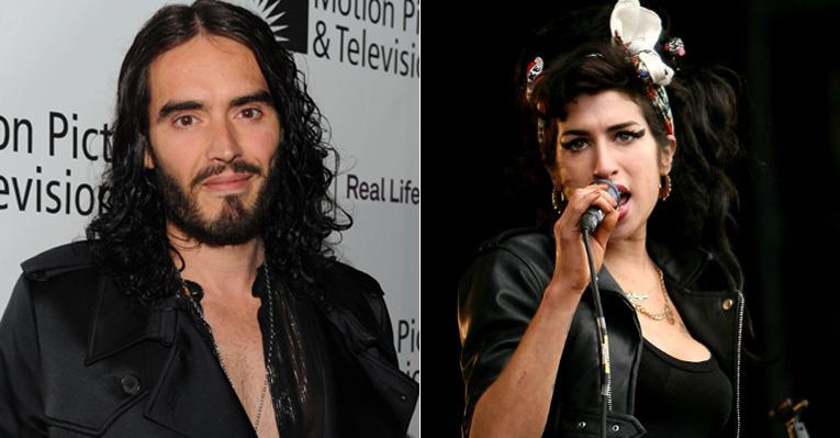 Russell Brand se arrepende por não ter ajudado Amy Winehouse