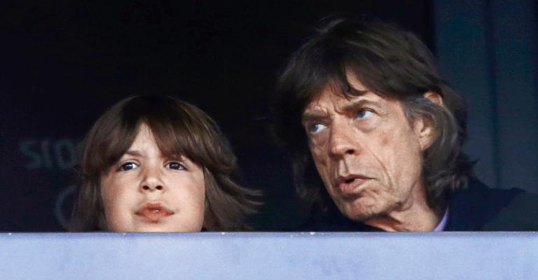 Mick Jagger assiste aos Jogos Olímpicos de Londres com o filho