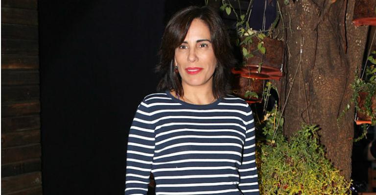 Gloria Pires cuida da beleza com muito exercício e alimentação regrada