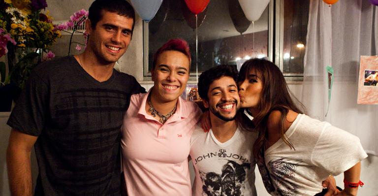 Famosos celebram aniversário de Leandro Léo, parceiro musical de Maria Gadú