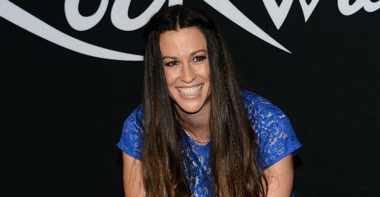 Alanis Morissette faz exigências naturebas para seu camarim
