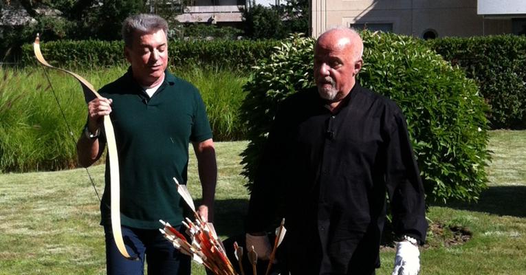 Paulo Coelho fala sobre a grave doença que enfrentou, no ‘Bom Dia Brasil’, da Globo
