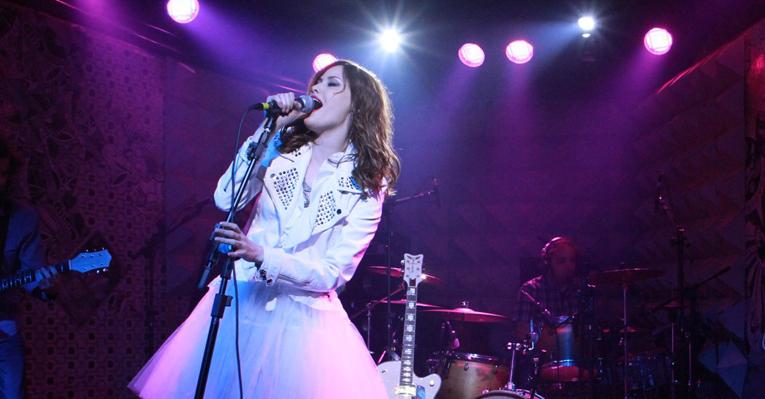 Mayana Moura lança disco EP no Rio no dia do seu aniversário!
