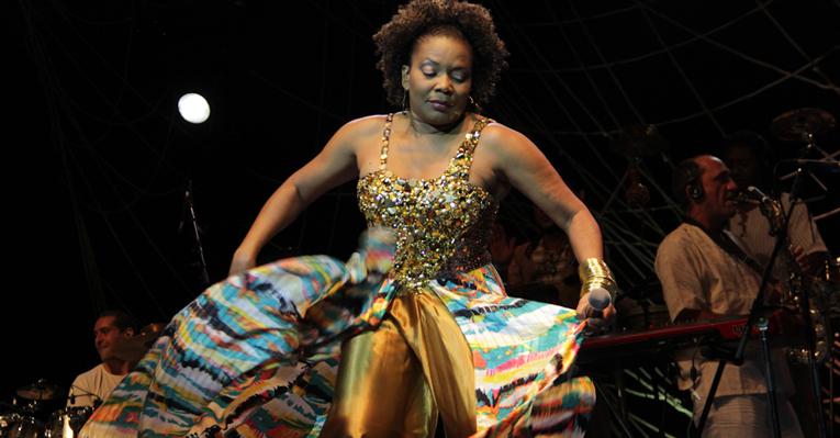 Margareth Menezes celebra 25 anos de carreira em show