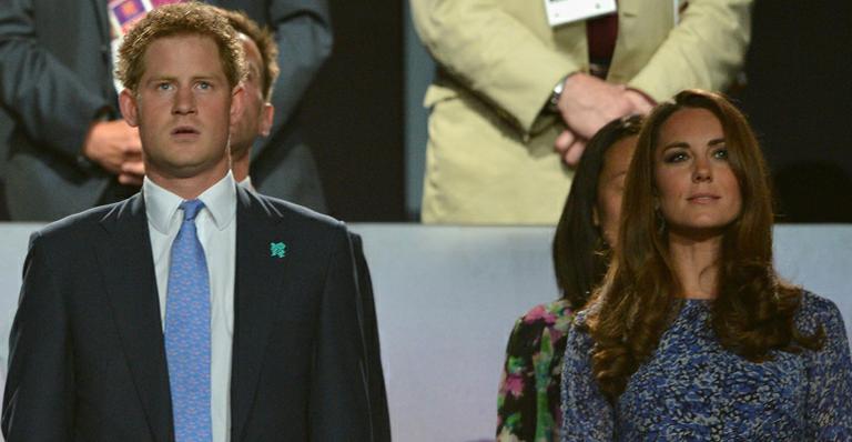 Após divulgação de fotos em que aparece nu, Príncipe Harry recebe o apoio de Kate Middleton