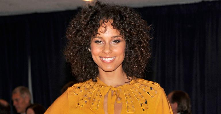 Alicia Keys lança três versões de seu novo single, ‘Girl On Fire’