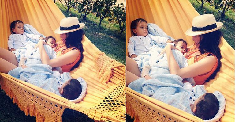 Isabella Fiorentino curte sábado com os trigêmeos e divulga foto fofa